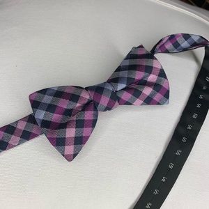 Purple Navy Patterned Bow Tie EUC